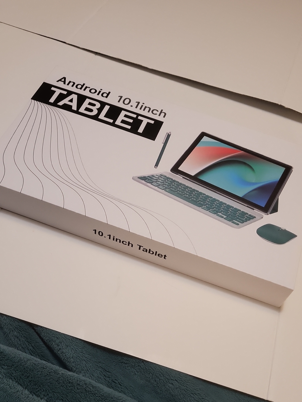Android 10.1-inch Tablet in Teal with Keyboard & Mouse